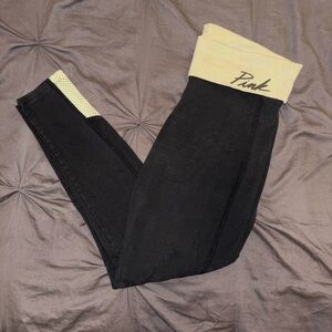 PINK Victoria's Secret Women's Black and Green Yoga Pants